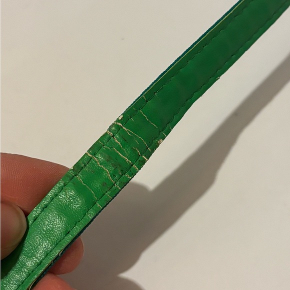 Lilly Pulitzer Emerald Belt with Gold Bow Accent - Picture 4 of 7